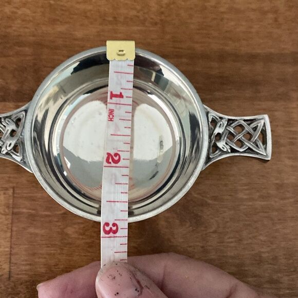 The Highland Quaich Scottish Piper Pewter Bowl - Picture 5 of 11